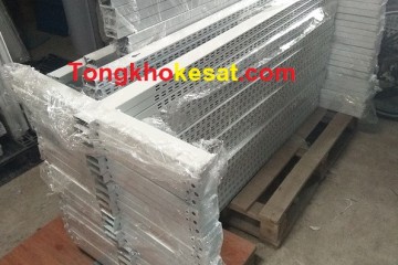 Chân khung kệ sắt siêu thị