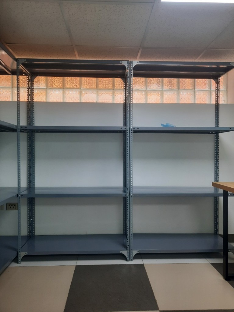 Kệ sắt để đồ gia đình
