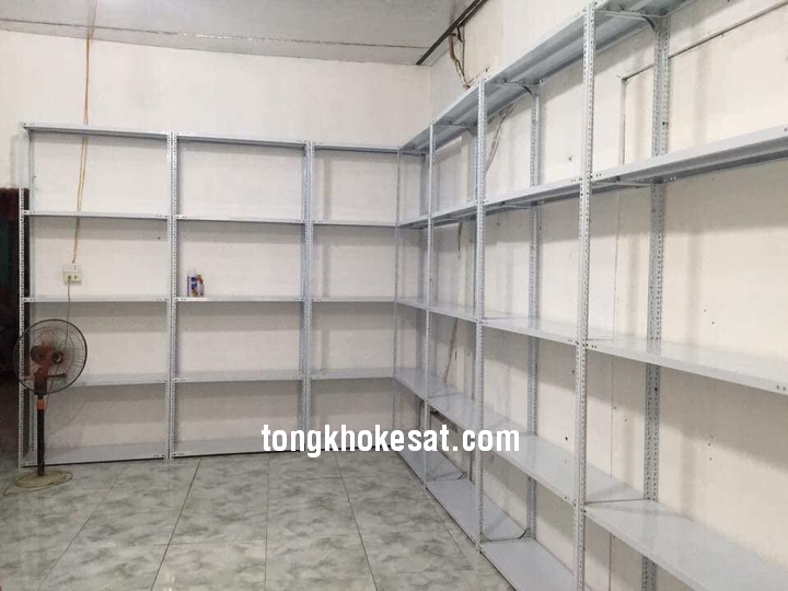 kệ sắt v lỗ tại hoài đức