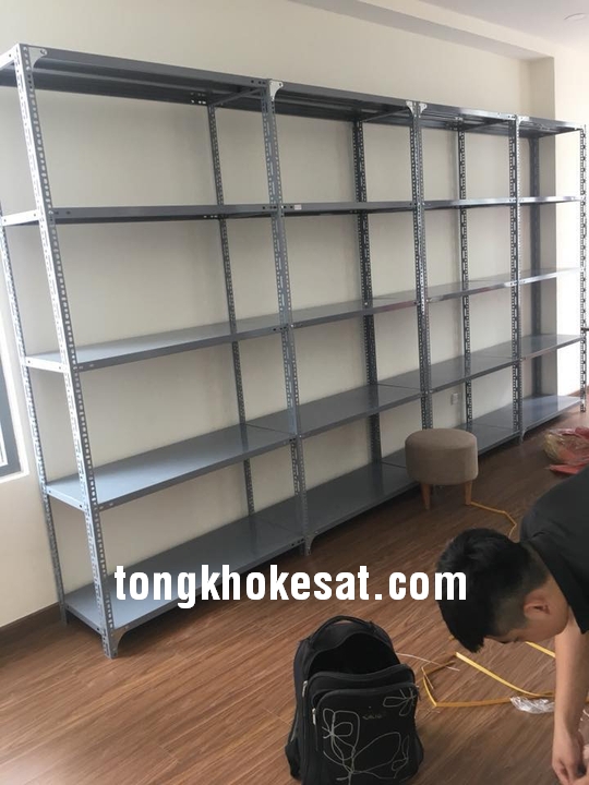 kệ sắt v lỗ hoài đức
