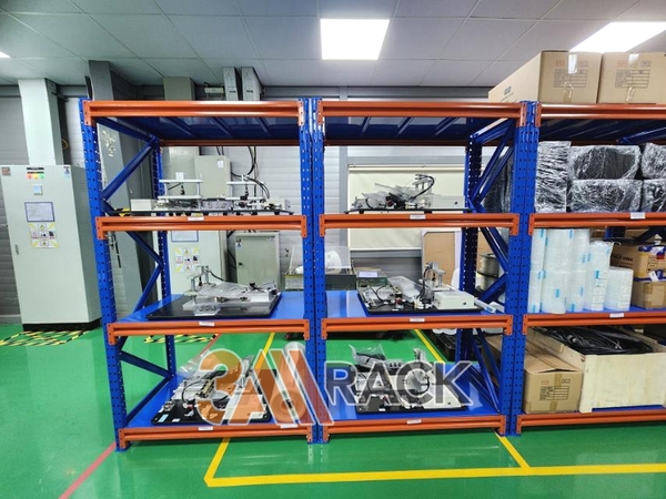 kệ sắt trung tải lai châu