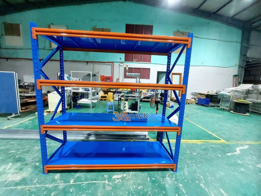 kệ sắt trung tải tại lào cai