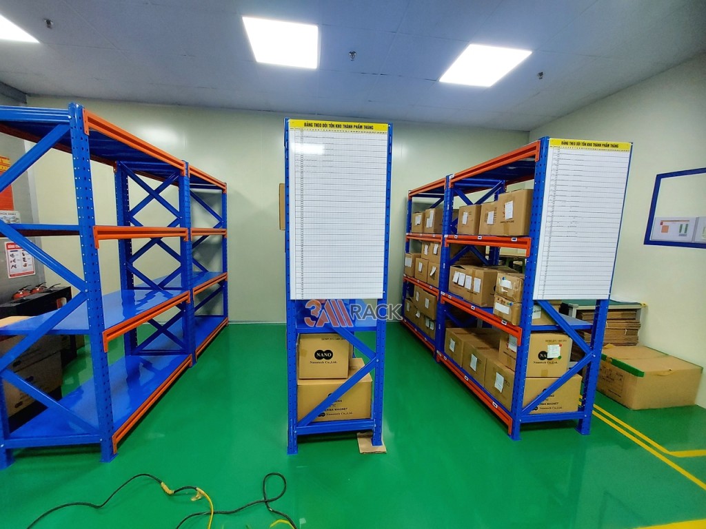 kệ sắt trung tải tại lào cai