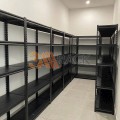 Kệ sắt V cài trong kho hàng